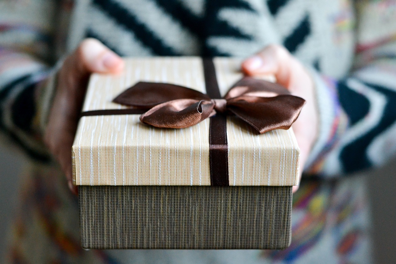 How to Choose Eco-Friendly Holiday Gifts